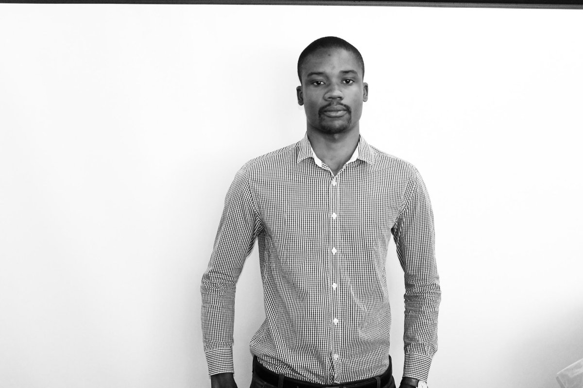 m_chamii's tweet image. He is a coder without borders. A remote software developer.

His hands are blessed with a sparkling furnishing on every piece of software he writes 

#RemoteSoftwareDeveloper

Please retweet to promote his business

Thank you for your countless Retweets and Likes