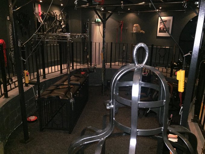 @aleedsstudio is is getting tight on availability, book early to secure your play space ! https://t.<a class="tags" target="_blank" title="On Twitter" href="/?out=eyJ0eXAiOiJKV1QiLCJhbGciOiJIUzUxMiJ9.eyJpYXQiOjE3MjM1MjY4MTksImlzcyI6InR3cG9ybnN0YXJzLmNvbSIsIm5iZiI6MTcyMzUyNjgxOSwiZXhwIjoxNzU1MDYyODE5LCJyZWRpcmVjdF91cmwiOiJodHRwczovL3R3aXR0ZXIuY29tL2FsZWVkc3N0dWRpbyJ9.y6txUasGgChCcCz3hylw0_zB0B8iNfWkxqiQNyznq0lgijs70IajPphg2v2FTjYAb16grYUxA_MGsIgZO5eXbA">@aleedsstudio</a><a href="/tag/chamberhire"class="tags"><span>#chamberhire</span></a>