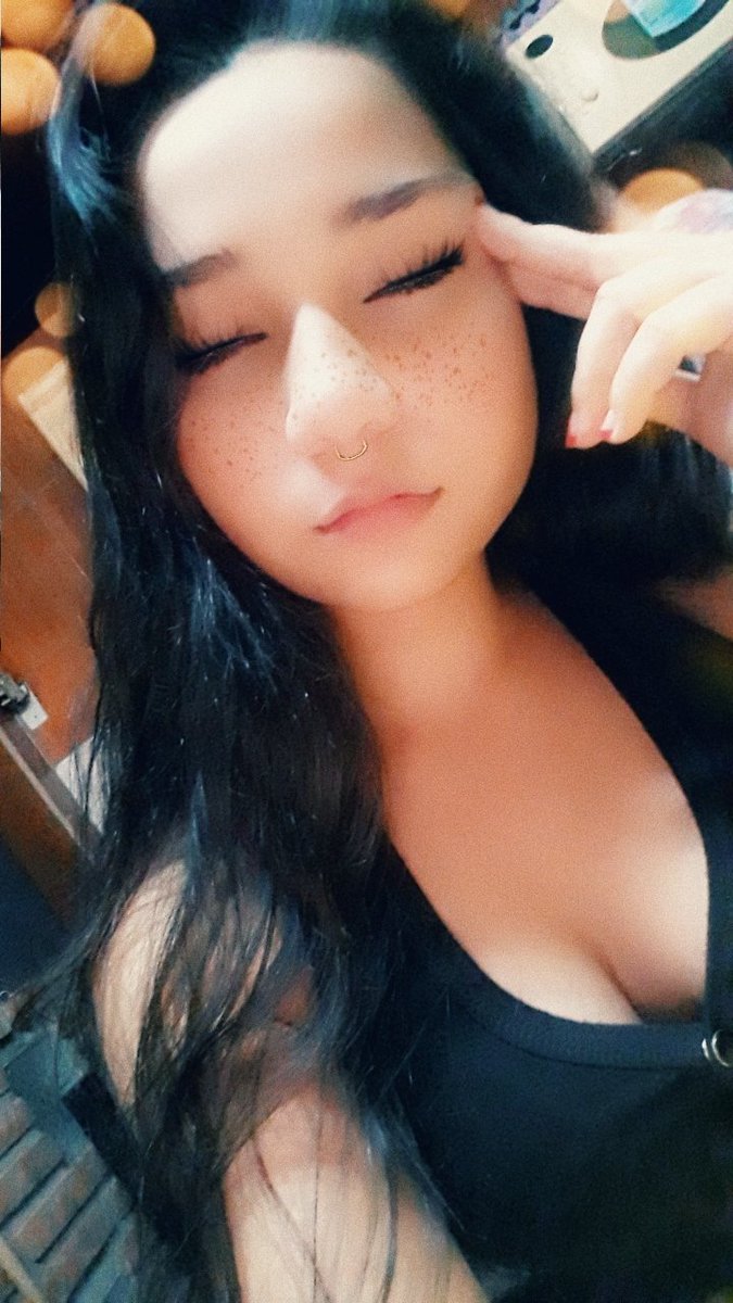 amcxcami's tweet photo. Me levantaron fe la siesta y estoy así https://t.co/Qt6kFP2kJn