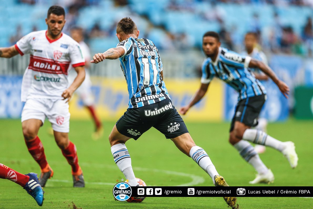 Gremio's tweet photo. Com gols de Alisson, André e Everton, goleamos na Arena e garantimos a classificação para a final do #Gauchão2019! Saiba tudo o que aconteceu na partida de hoje em: https://t.co/FsCZYbGGOs https://t.co/UibvlzCddv