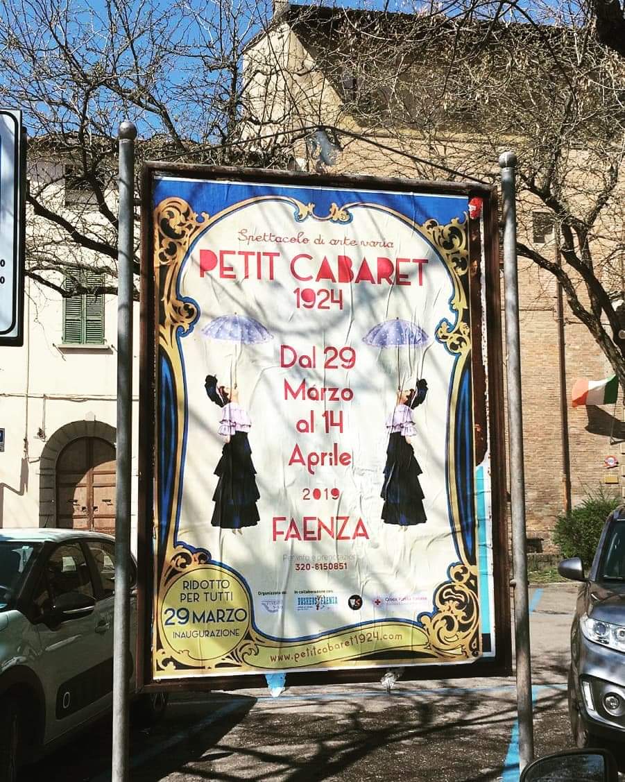 DiIntima's tweet photo. Dal 29 #marzo al 14 #aprile, #venerdì e #sabato ore 21:00 - #Domenica ore 17:00
#petitcabaret1924 #salesiani #faenza #eworkcafe

Per info e prenotazioni:
3208150851

 #circus #circo #emiliaromagna https://t.co/4yl3wXI9k0