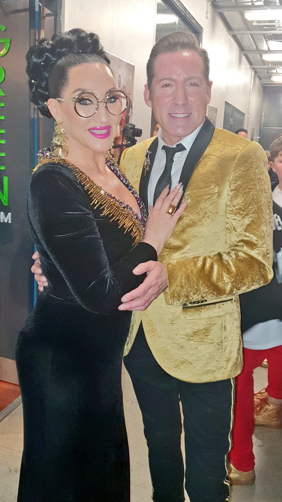 Battle of the judges 💪 #GotTalentIRL @michellevisage <a href="/judgejulesoffic/">Julian Benson</a>