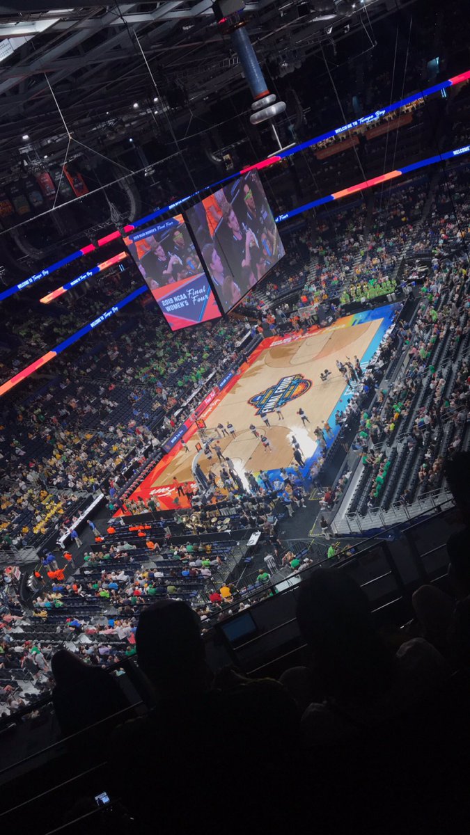 MckennaGrams's tweet photo. @wickedswan gotta tweet this one out to you !!! final four championship!!! https://t.co/riL28tB4V8