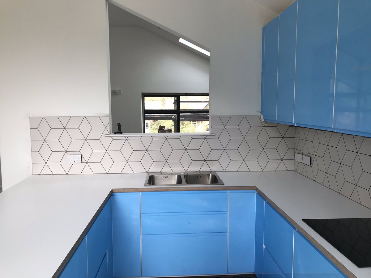 SRBTileSolution's tweet photo. Kitchen splash back finished last week https://t.co/LUzog6n2Xu