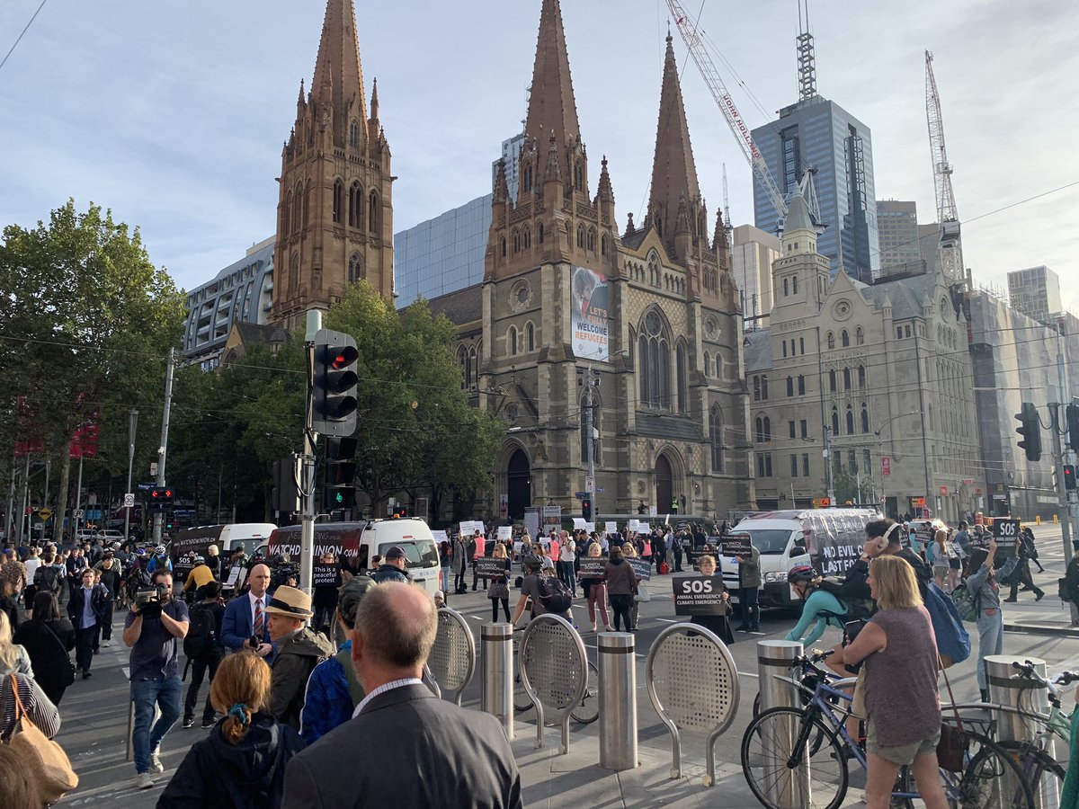 Oh get fucked. Honestly blocking Melbourne CBD was to get the public on your side? Yeah fuck off. #melbourne #federationsquare