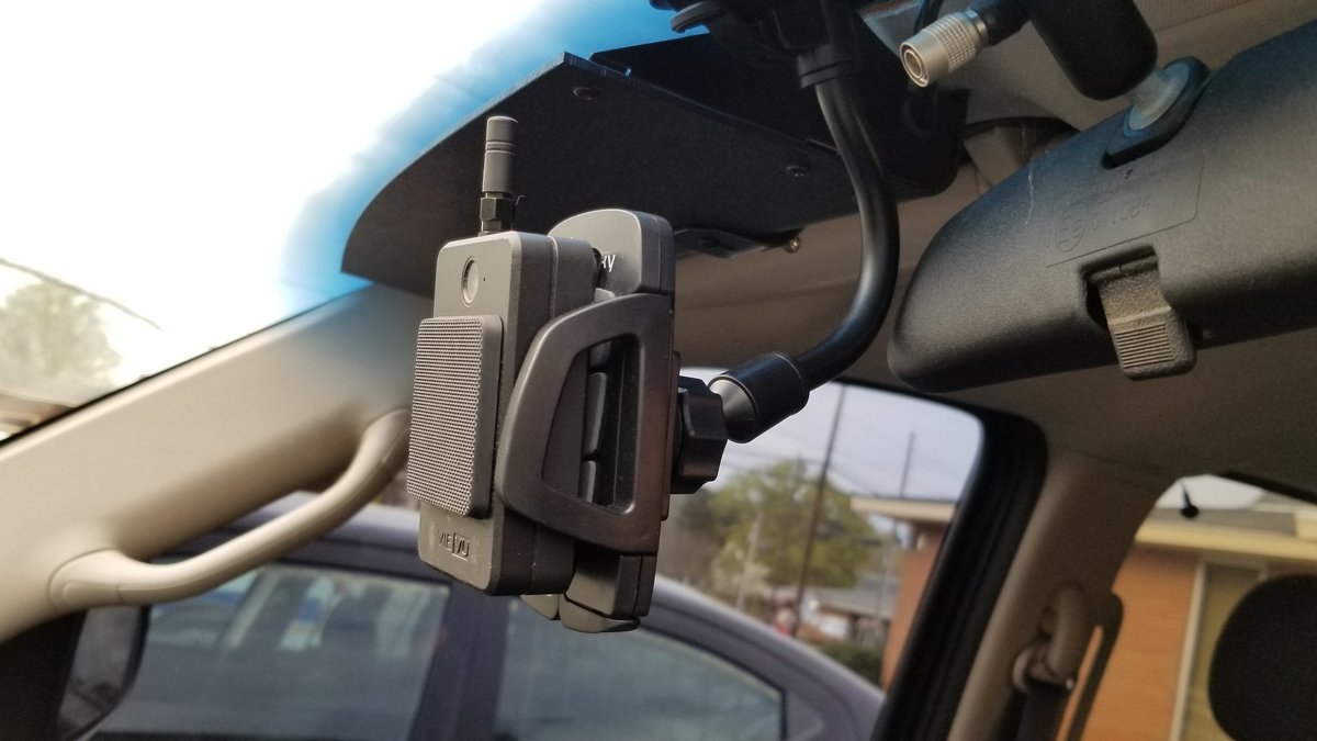 OfficerMorton's tweet photo. #PatrolTips
If your department has body cams, but not in-car cameras, take a phone holder and turn an extra body cam into a car camera. 😎
#SundayThoughts #PoliceHacks #ThinkOutsideTheBox https://t.co/qFhVq7DpeY