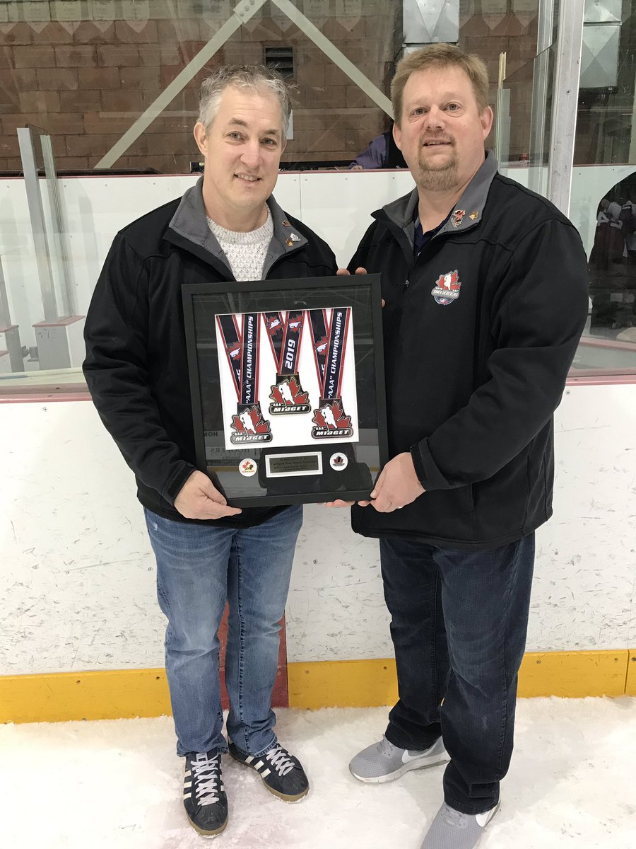 At the conclusion of the tournament, the OHF presented the Clarington Zone Hockey Association <a href="/ClaringtonZone/">Clarington AAA Toros</a> an award for hosting a successful event. @OHFChampionship #MidgetAAA
