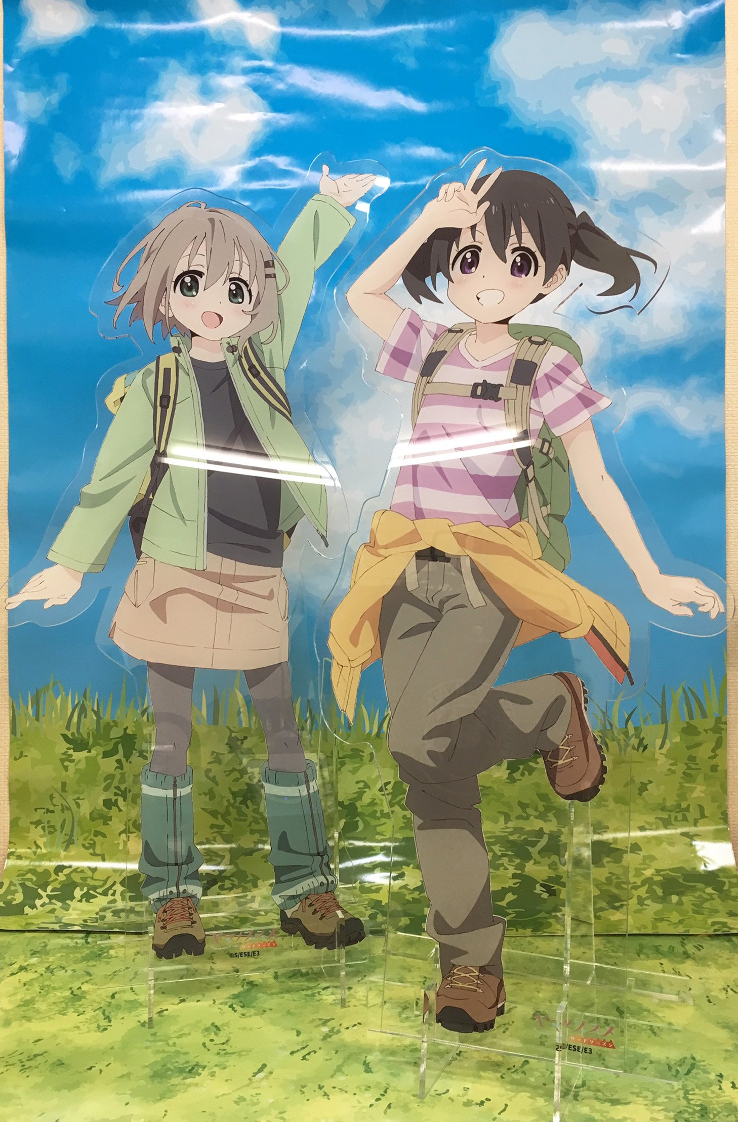 ぽこマーケット公式 ヤマノススメグッズよりビックサイズのアクリルスタンド登場ぽこʢ ʡ 大きいサイズが魅力の アクリルスタンドは 雪村あおい 倉上ひなた の2種類となっています 他のアクリルスタンドではないしっかりとした存在感をお楽しみ