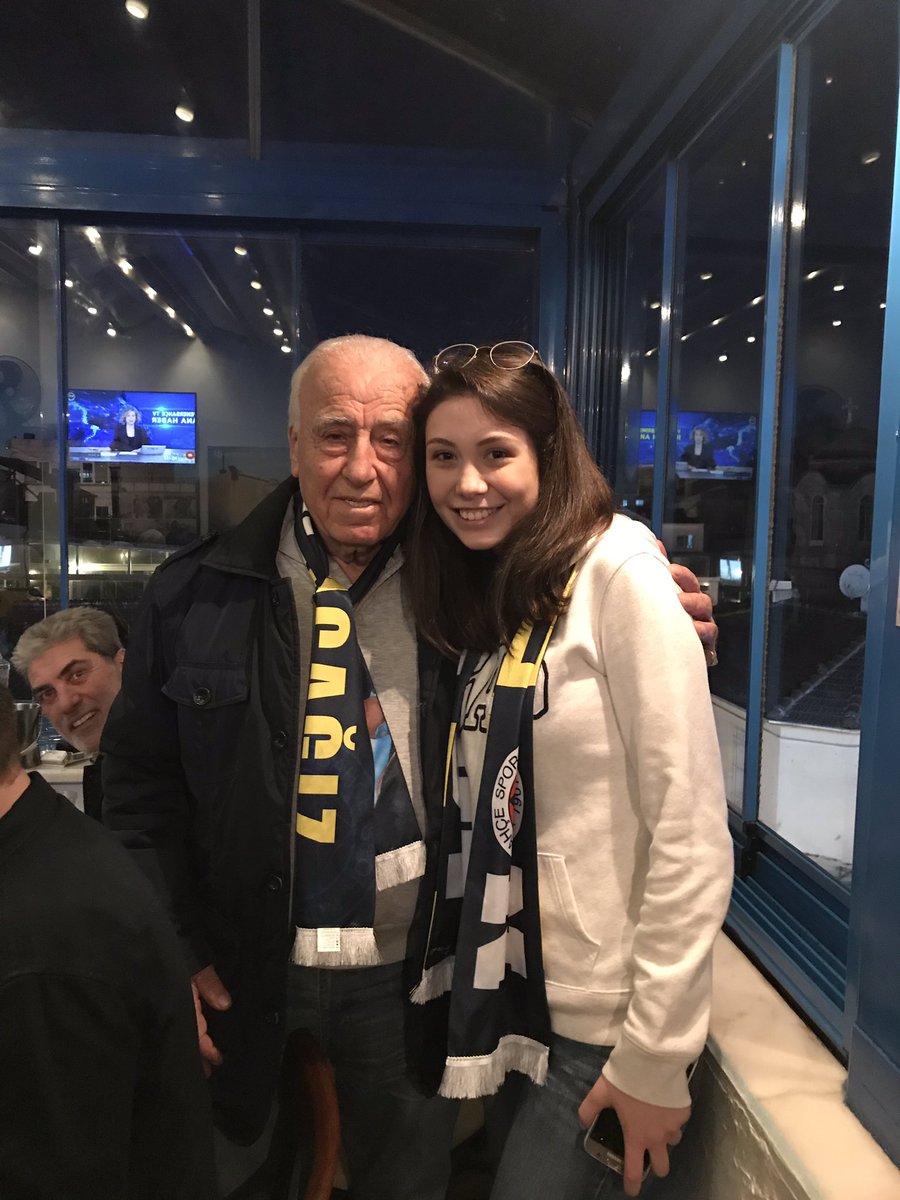 sedashiva's tweet photo. #shellhelix

Nesilden nesile aktarılan tarif edilemez bir sevgidir; FENERBAHÇE. https://t.co/EksZPrjmnb