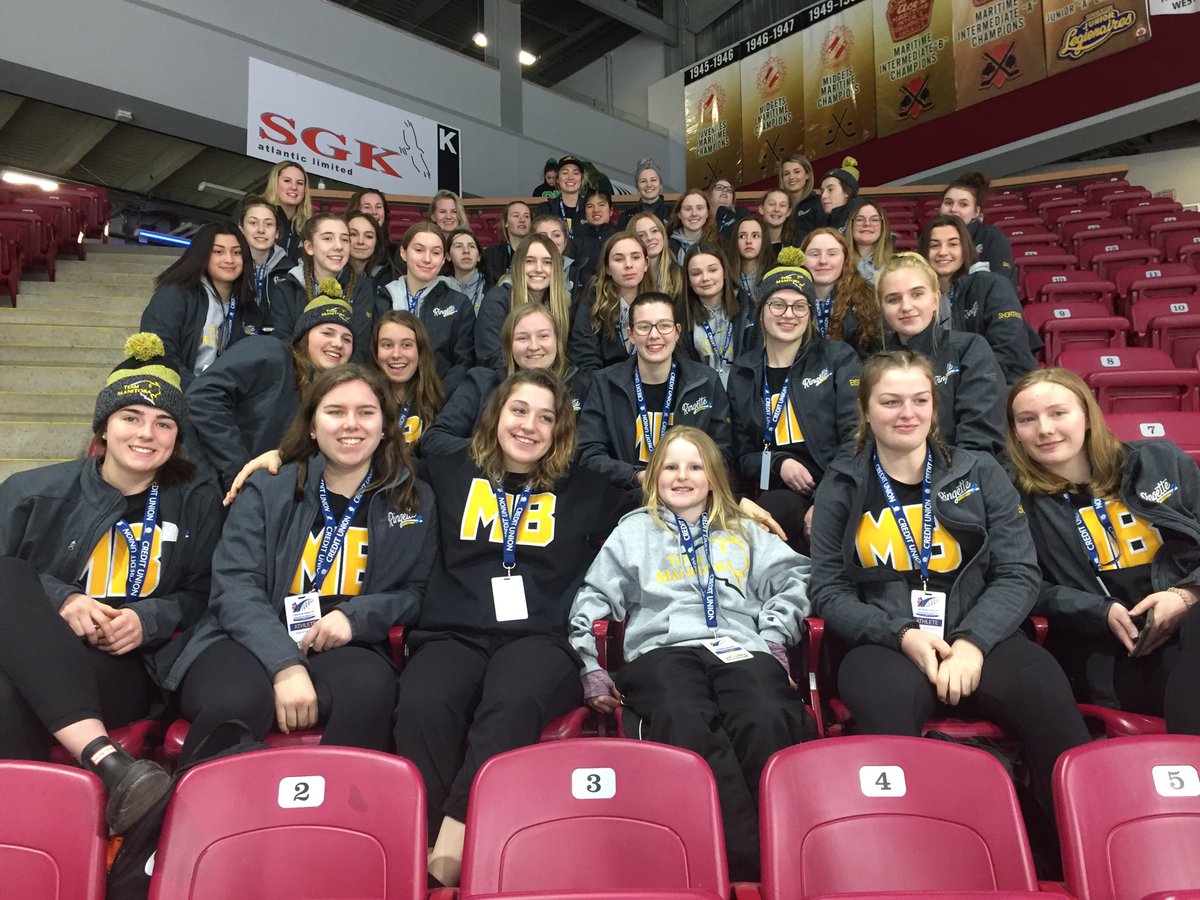MagicAARingette's tweet photo. U19AA &amp; U16AA Team Toba getting together to cheer on their skills competition team mates at the 2019 CRC’s.
⁦@MBRingette⁩ 
⁦@CRC_CCR⁩ 
⁦@ringettecanada⁩ https://t.co/tAFi3LC5Dv