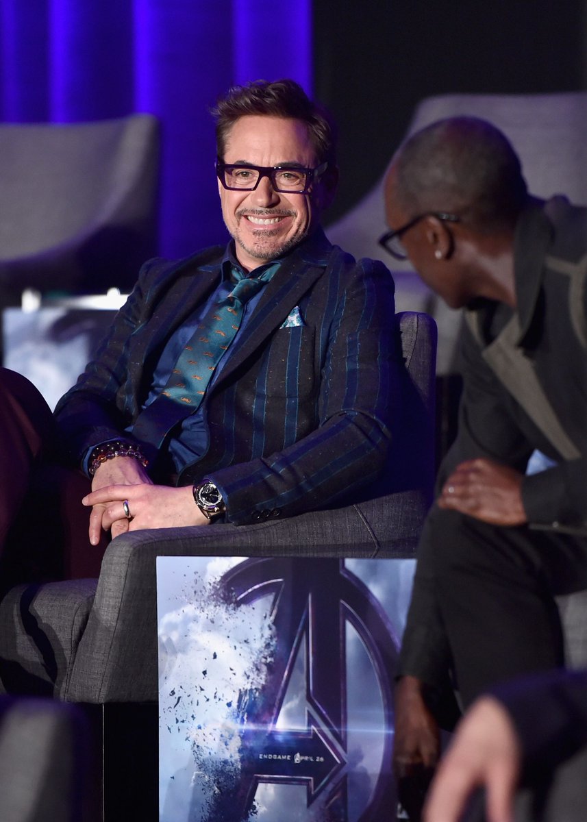 Avengers's tweet photo. Here’s your look at the cast of Marvel Studios’ #AvengersEndgame at the global press conference! (1/3) https://t.co/pi6546ex5l