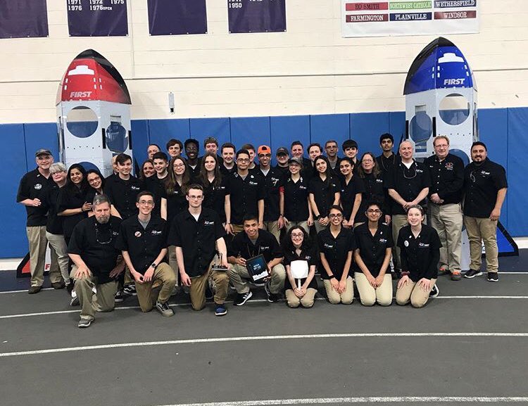 Gaelhawks230's tweet image. The Gaelhawks are proud to have taken home the win and another blue banner alongside our amazing alliance, the @CyberKnights195 and Team 7869 The Fun Gang! We are also very grateful for receiving the Innovation in Control Award! @NEFIRST @SheltonHerald #NEFIRST #WeAreNE