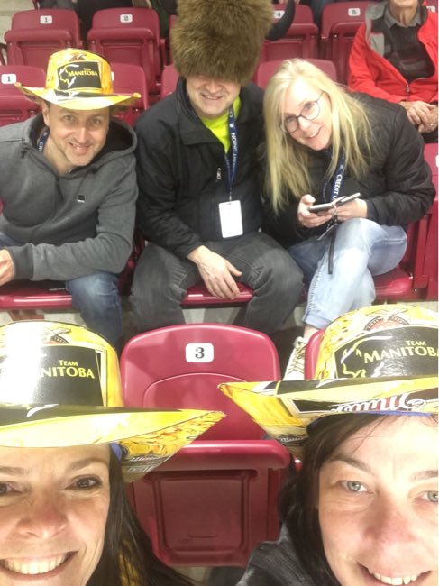 MagicAARingette's tweet photo. Team Toba supporters are in the stands tonight at the 2019 CRC Skills Competition.
⁦@MBRingette⁩ 
⁦@CRC_CCR⁩ 
⁦@ringettecanada⁩ https://t.co/5Dj0zbYYPF