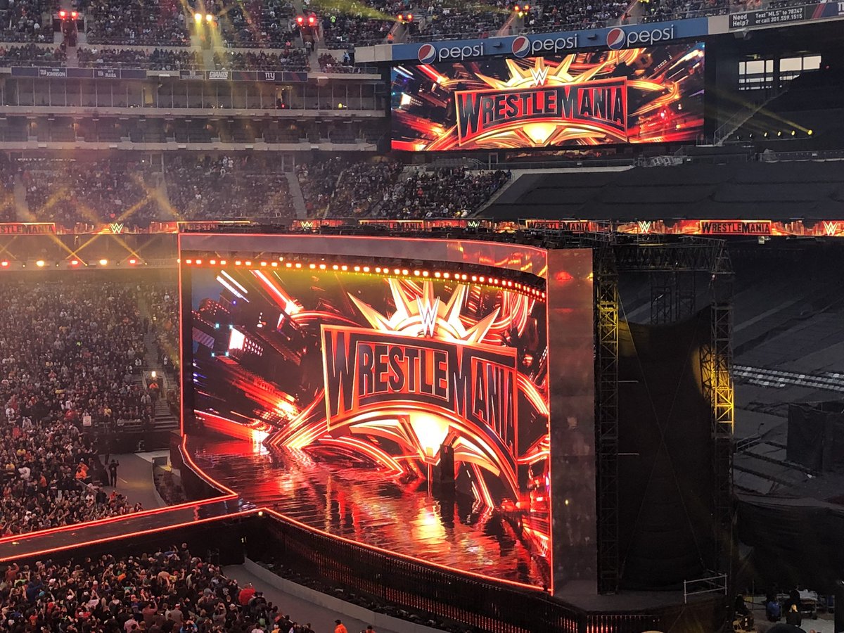 hashtagwwefan's tweet photo. #WrestleMania https://t.co/SIyeyeGJvW