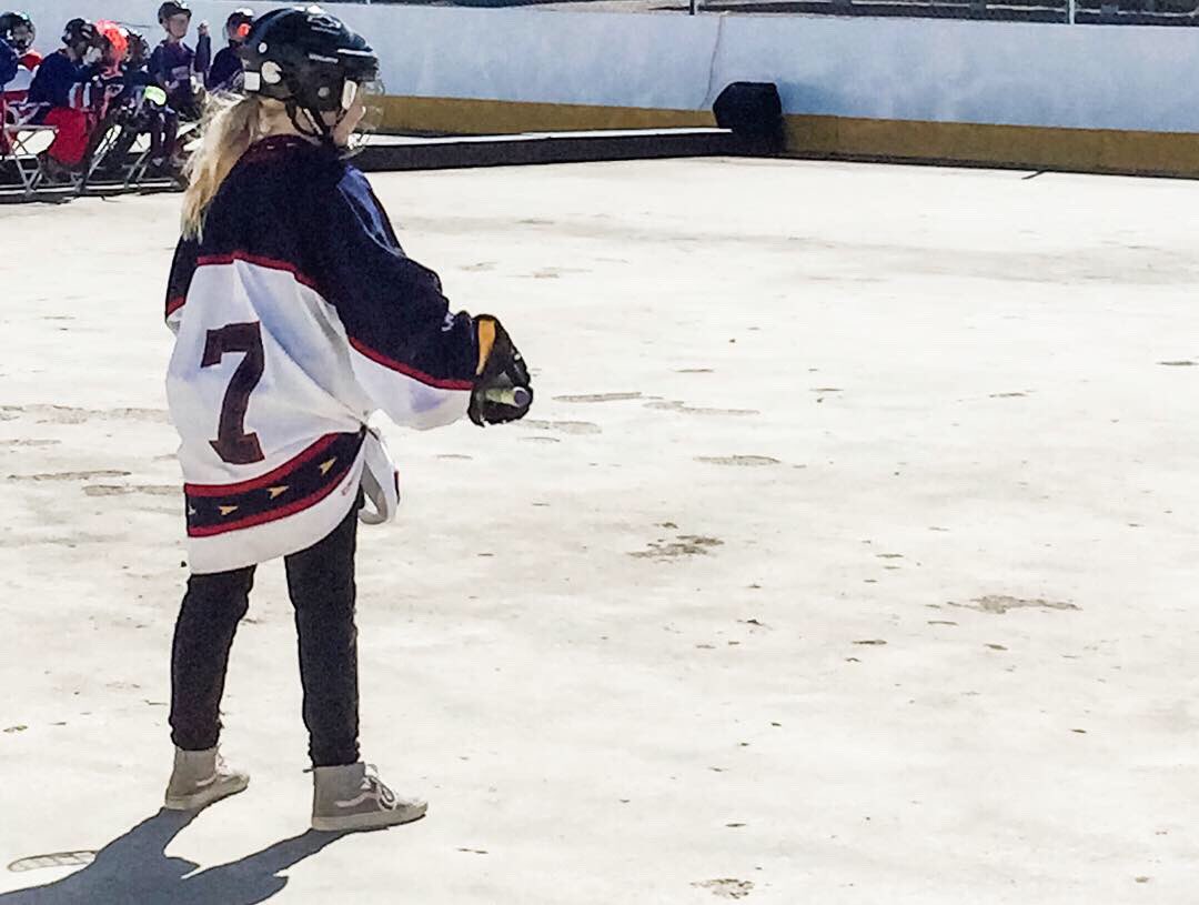 Thank you <a href="/EstonLionsClub/">EstonLionsClub</a> + <a href="/NutrienAgRetail/">Nutrien Ag Solutions</a> for a fantastic #SundayFunday 👊🏼 🚨🍻#ballhockeytourney #ramblernation #smalltownsunday #beergardensnextyear