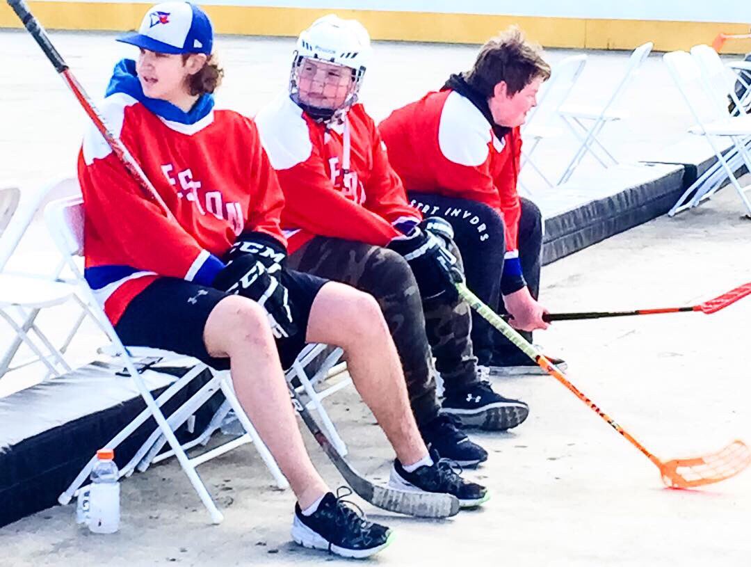 5_Knight's tweet photo. Thank you @EstonLionsClub + @NutrienAgRetail for a fantastic #SundayFunday 👊🏼 🚨🍻#ballhockeytourney #ramblernation #smalltownsunday #beergardensnextyear https://t.co/zofZwyUBar