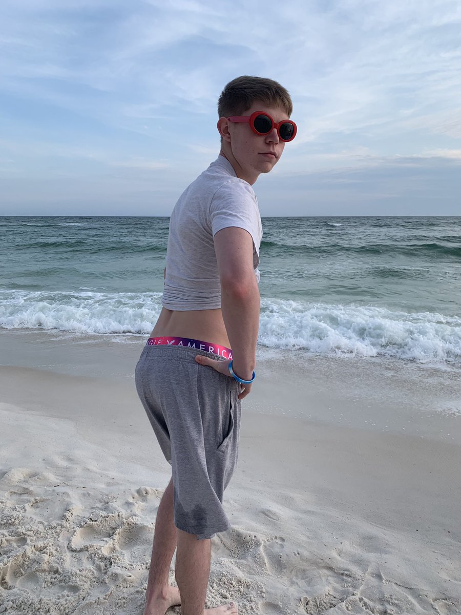 Jmurdock_07's tweet photo. Felt cute, might delete later pt 2 https://t.co/a7GZs5pHa8