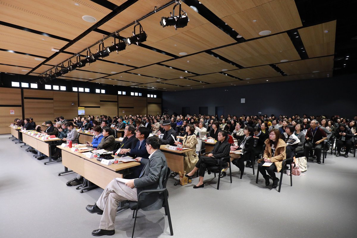 IntegratedPD's tweet image. We went to the 1st #IAFOR on the #Healthy Environment for the #Elderly in #Beijing and heard from experts in architecture, medicine, sociology &amp;amp; psychology on issues related to #ageing and #environment. How can #landarch reimagine places for the elderly and be responsive to #age?