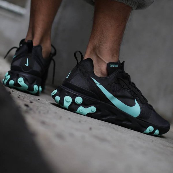 Permanent Munk stege Kicks Deals on Twitter: "The black/aurora green Nike React Element 55 is  available in good sizes for over 30% OFF retail at $87.99 + FREE domestic  US shipping! BUY HERE -&gt; https://t.co/KMgVnNIMeX (