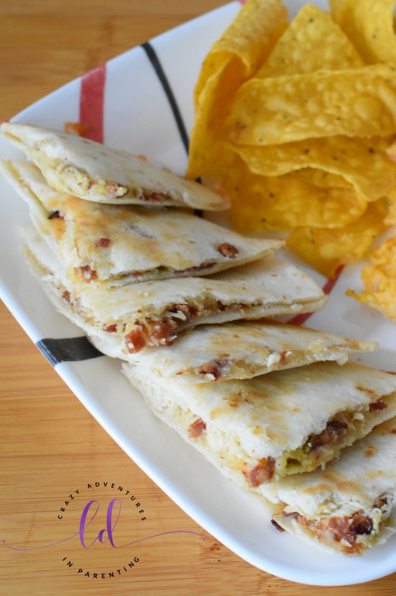 crazyadventures's tweet image. Copycat Chili's Chicken Bacon Ranch Quesadilla's Recipe #dinner #recipes crazyadventuresinparenting.com/2012/02/chilis…