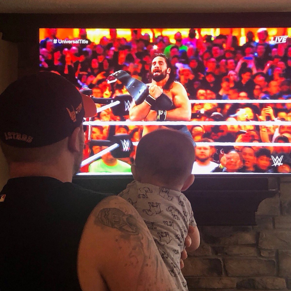 adamclanton's tweet photo. Start ‘em young! #CarsonRoss #WrestleMania @wwe https://t.co/cqeOHTNqSE