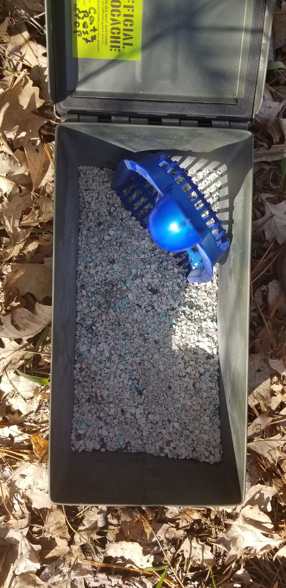 EJKPBR's tweet photo. A new first for me. Had to pooper scoop the cache out of the kitty litter. #geocaching #sightsofgeocaching #getoutside #GetOutdoors https://t.co/3gr4OkG7xc