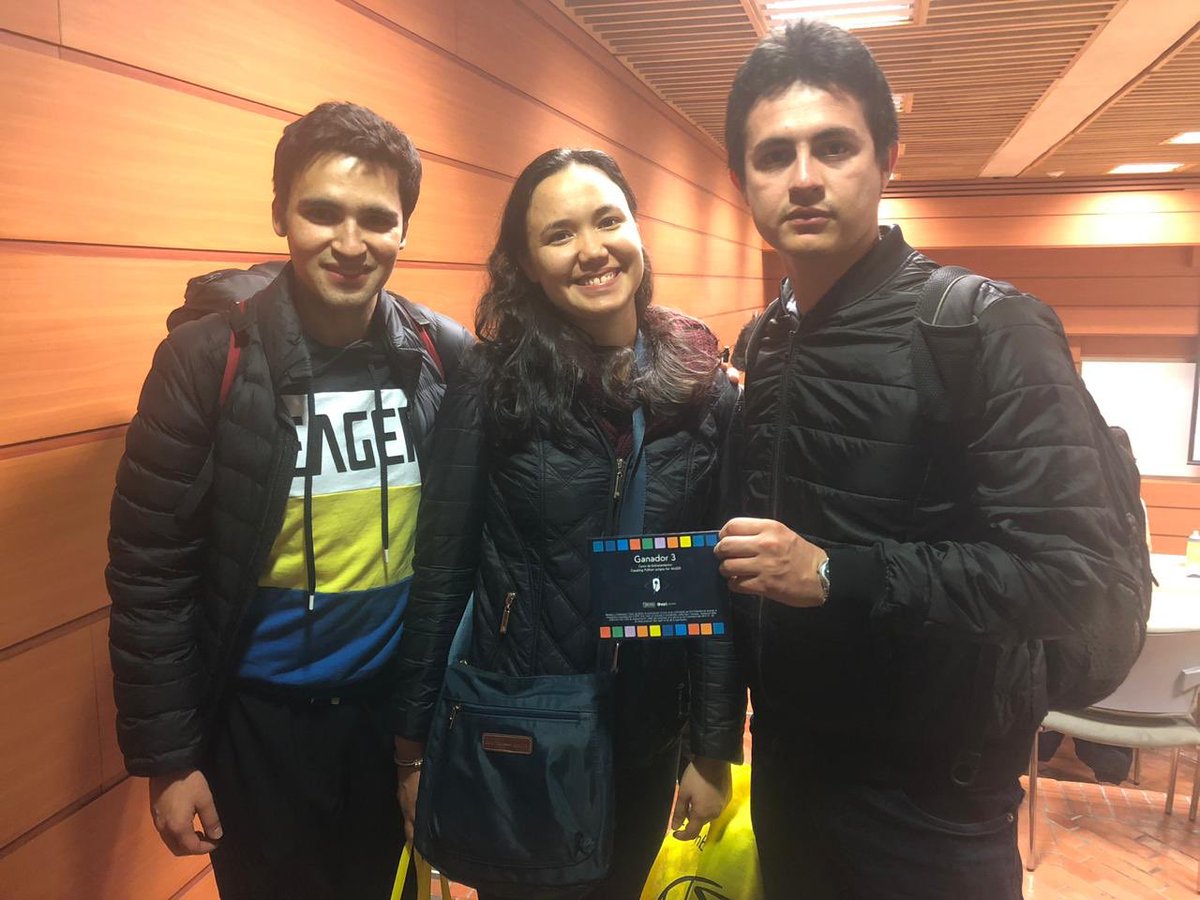 EsriColombia's tweet photo. ¡Más ganadores de capacitaciones Esri en el #hacktherisk! https://t.co/TTtzVzQUCk