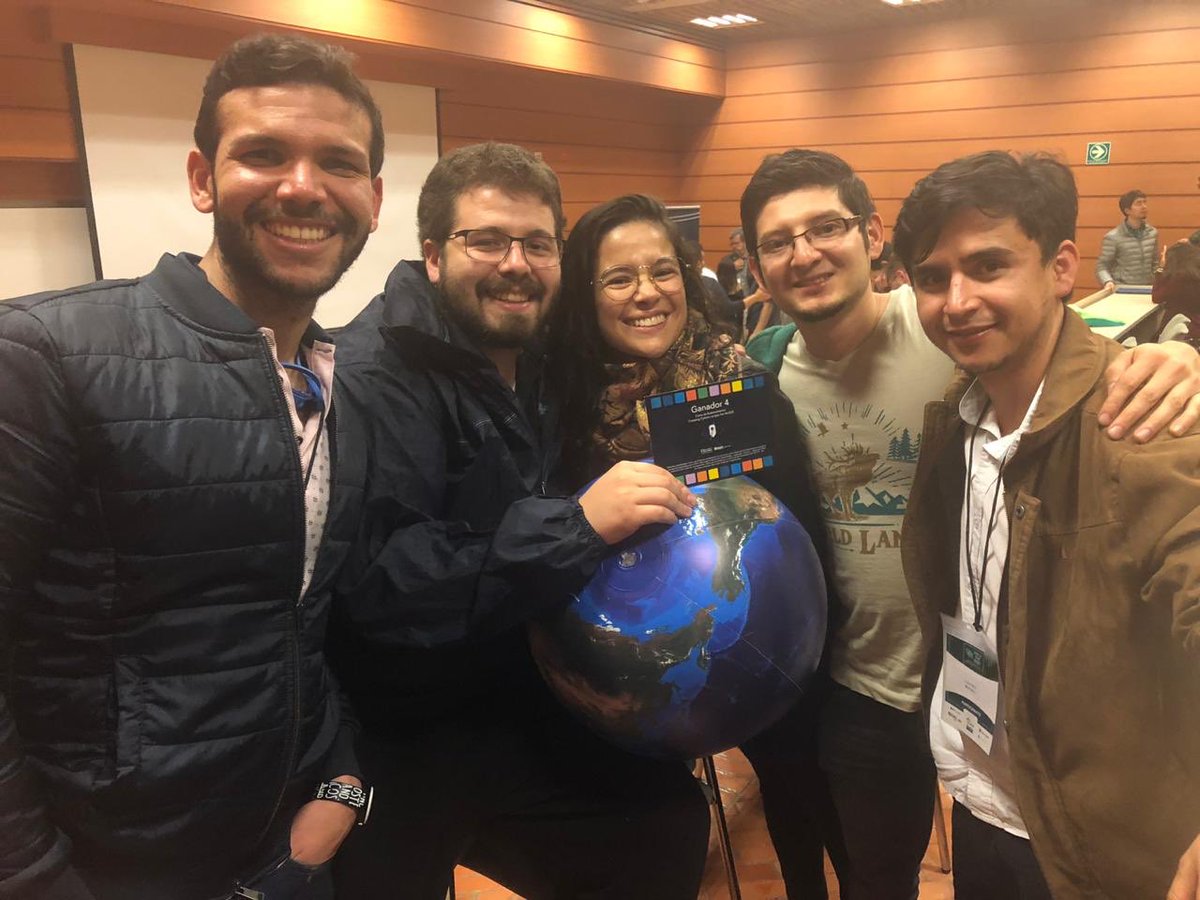 EsriColombia's tweet photo. ¡Más ganadores de capacitaciones Esri en el #hacktherisk! https://t.co/TTtzVzQUCk