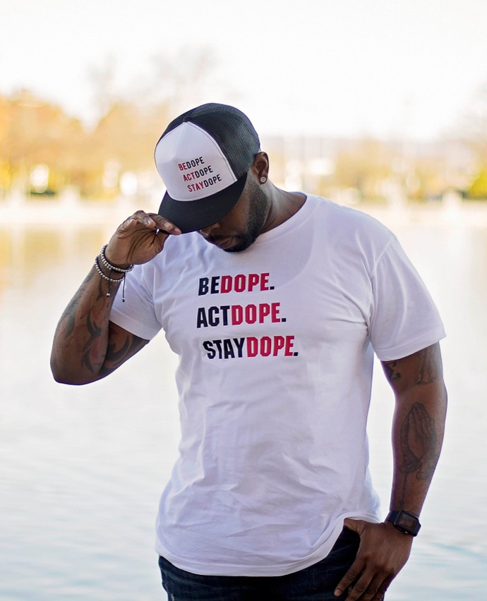 CiBApparel's tweet photo. 🔻
🔴BeDope.
🔴ActDope.
🔴StayDope.
Model: @rawleandre
➖➖➖➖
Shop 🌎https://t.co/KyXkRAnUU7
#cibapparel #bedopactdopestaydope #bedope #staydope #actdope
#buyblack #blackownedbusiness #supportblackbusiness #redandblack #fashionblogger #streetfashion #mensfashion https://t.co/pE4HyrbrHD