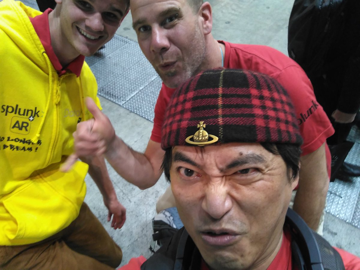 prototechno's tweet photo. Tony Alibelli DATAKLUB(ex Data-K) フランスのARチーム😻  @DataKlubContact #コンテンツ東京 #コンテンツEXPO https://t.co/WpUoQYNim4
