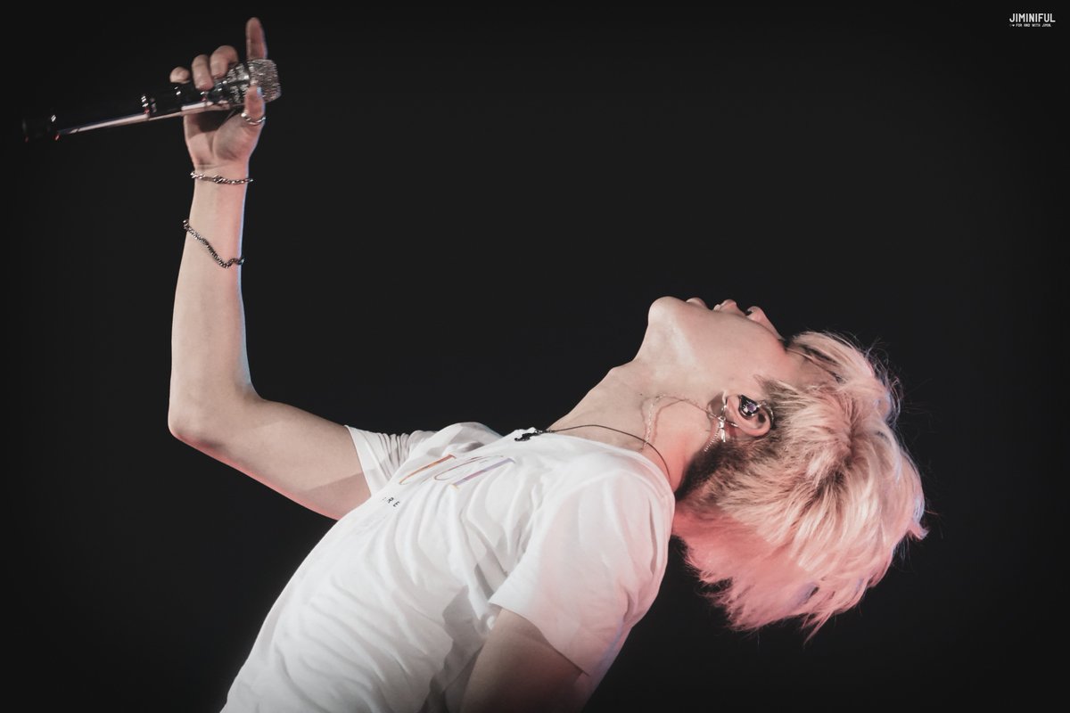 jiminiful's tweet photo. 190407 #JIMIN
fine art.

#지민 #방탄소년단 @BTS_twt https://t.co/GX8aaPm07x