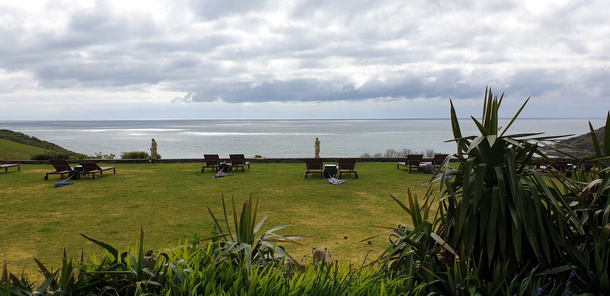 KateGordonVH's tweet photo. Had a wonderful lunch yesterday (with dog) at @tallandbayhotel. An absolutely stunning setting and excellent food and welcoming service. We'll be going back! #sunday #familytime #dogfriendly #lovecornwall #Recommended https://t.co/C2FxGEAm2d