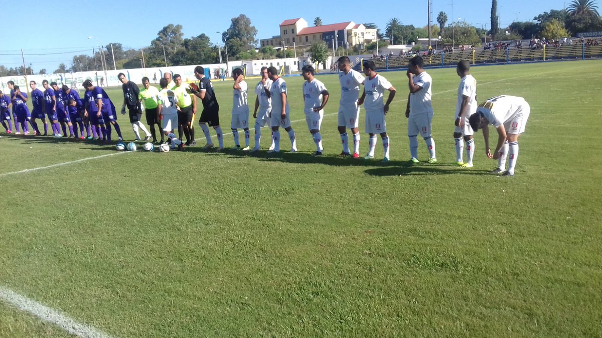 DefensorPDLT's tweet photo. Copa de campeones: Defensor PDLT 0 Wanderers tmbo 1.
Por momentos fuimos superiores, partido con llegadas de los dos cuadros. Quedan 90' por jugar en Tacuarembó. https://t.co/eAKkUeNjTl