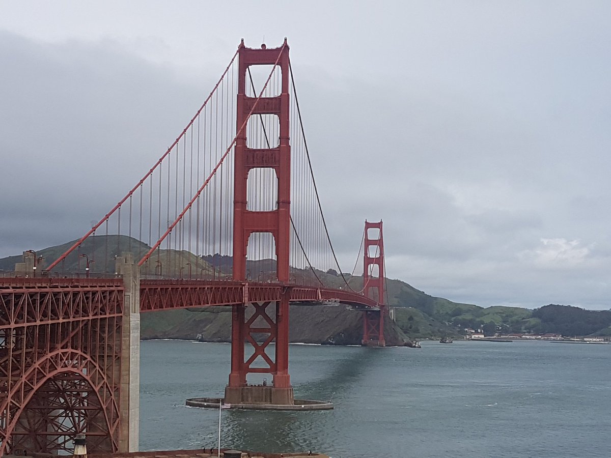camundson1's tweet photo. An incredible day at the #GoldenGateBridge with some fantastic views of #SanFrancisco! A great #walking trail along the bay takes you back to the city with some stunning views of the bridge. https://t.co/mjCnyDKYv3