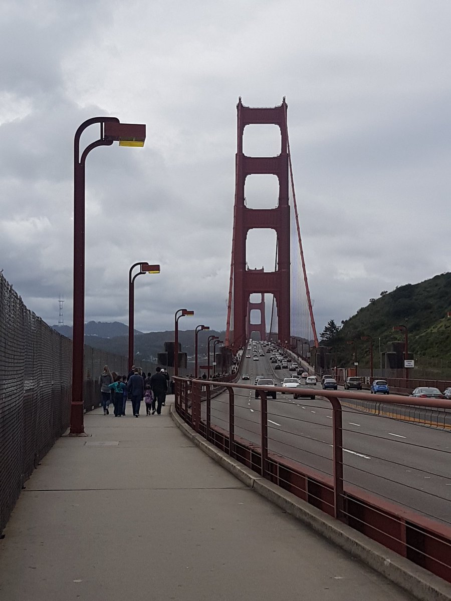 camundson1's tweet photo. An incredible day at the #GoldenGateBridge with some fantastic views of #SanFrancisco! A great #walking trail along the bay takes you back to the city with some stunning views of the bridge. https://t.co/mjCnyDKYv3
