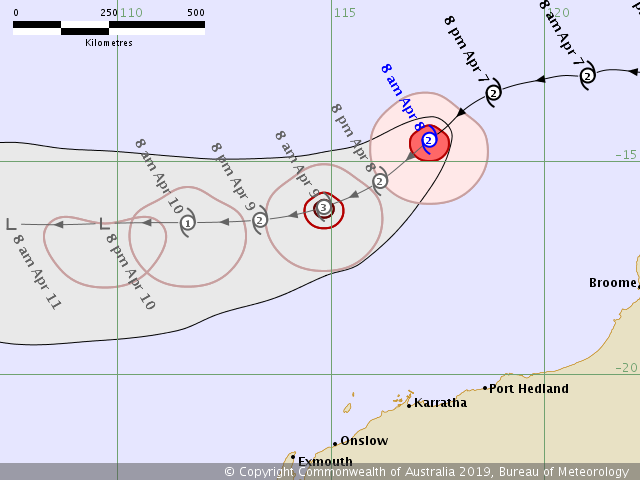 BOM_WA's tweet photo. Tropical #CycloneWallace is over open waters well away from the WA coast - it is no longer expected to impact the WA coast. https://t.co/B1MVXBYXhh https://t.co/gr61WSRUyY