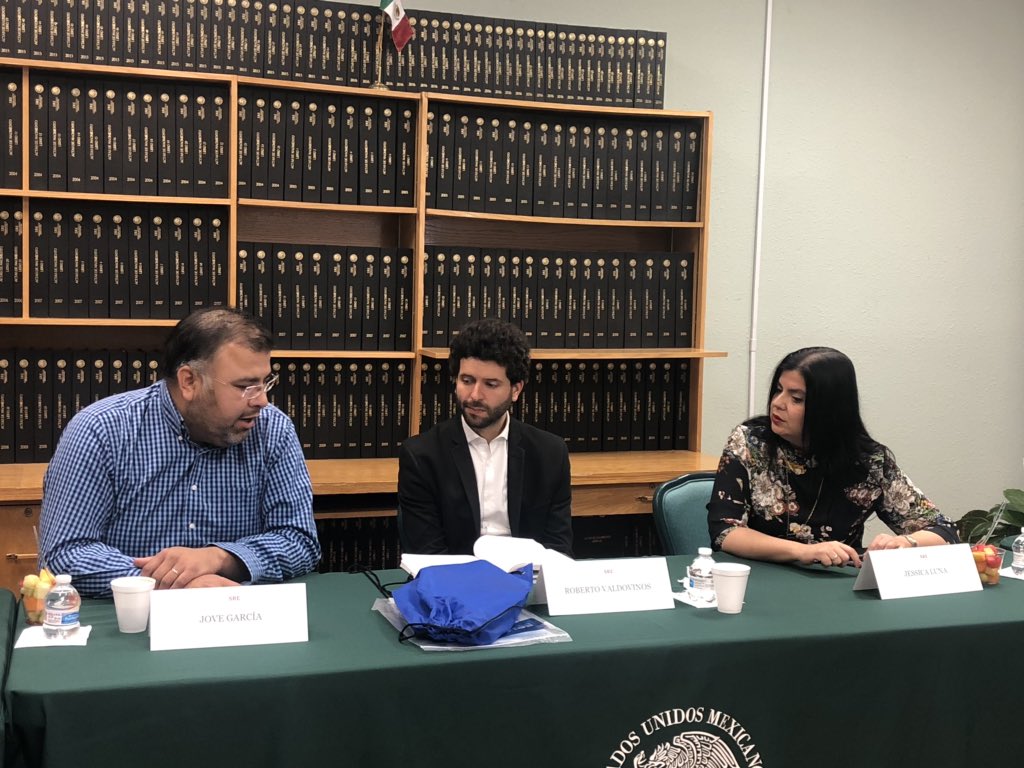 ConsulmexElPaso's tweet image. Durante su visita, el Director del @IME_SRE, Mtro. Valdovinos se reunió con directivos de la Orquesta Sinfónica Esperanza Azteca Cd. Juárez . #musicbeyondborders🇺🇸🇲🇽 #TheBridge