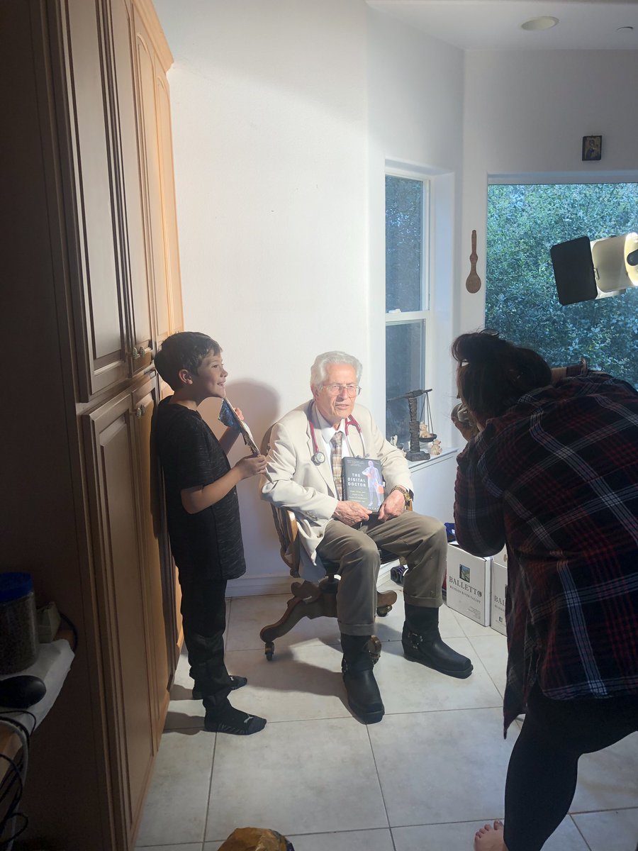theanncam's tweet photo. I asked my grandpa if he would model for me for my photo assignment and he said “let me grab my stethoscope and change into better clothes. I want to look good if I’m getting my picture taken by a professional” 

BRB IM SOBBING. https://t.co/CyPLAXaKac