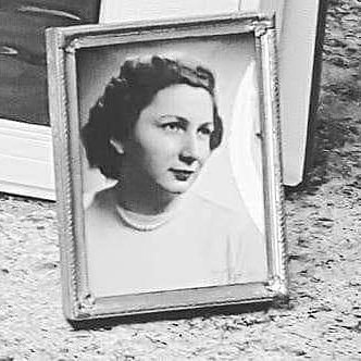 My mother passed today, she strongly encouraged me to follow my interests  in design. A force, love you so much.