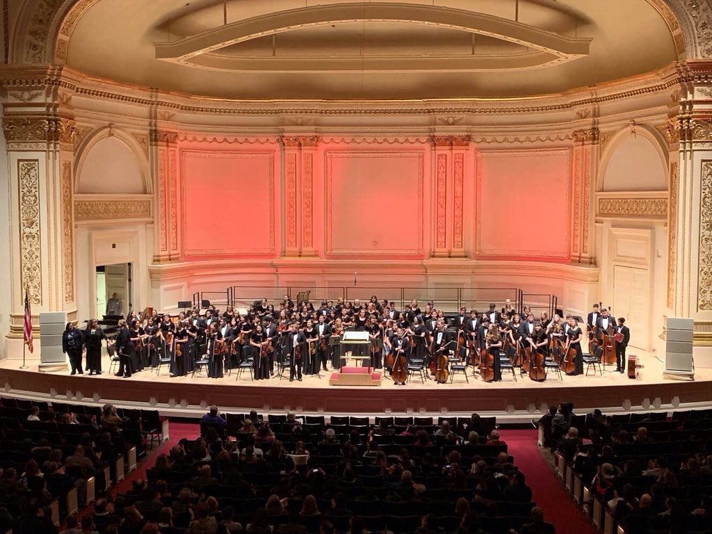 oconnororch's tweet photo. Memories made! #OCJNYC #springtrip2019 https://t.co/FOeQNmTTlx