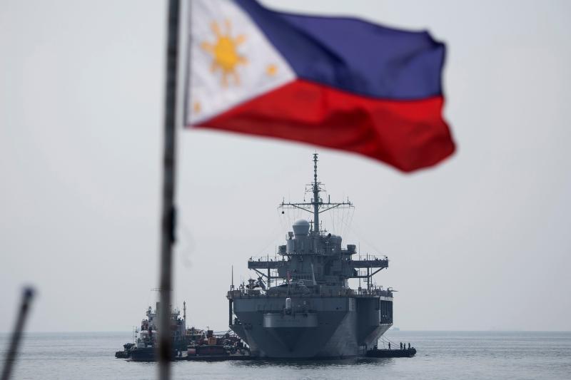 straits_times's tweet photo. #US will be #Philippines' only #military ally, foreign affairs chief #TeodoroLocsin says https://t.co/UGPGl9uWot https://t.co/vQ1o1a8p4j