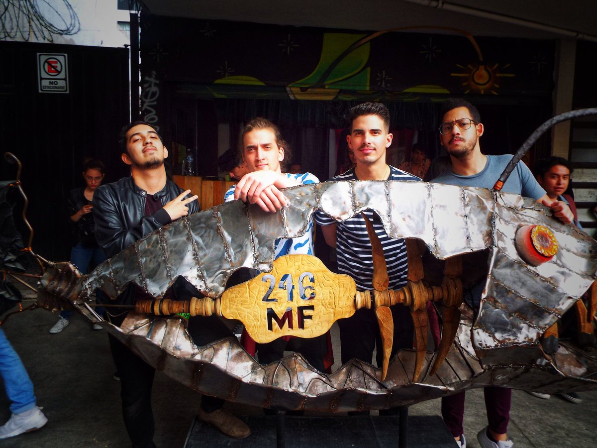 rock_toca's tweet photo. Ellos son @somosVersed síguelos en sus redes sociales, música diferente que te va gustar...
#TocaRock🤘
📸 @SoyRockxie https://t.co/HeqGxiI3sL