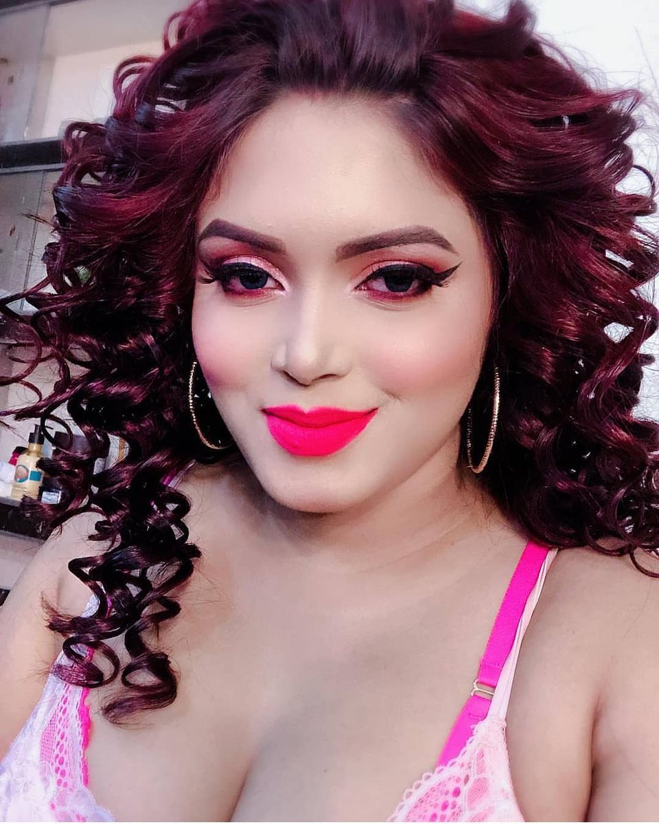 gfsharedesi's tweet photo. hot desi mall
retweet for more https://t.co/H8EurBBx0I