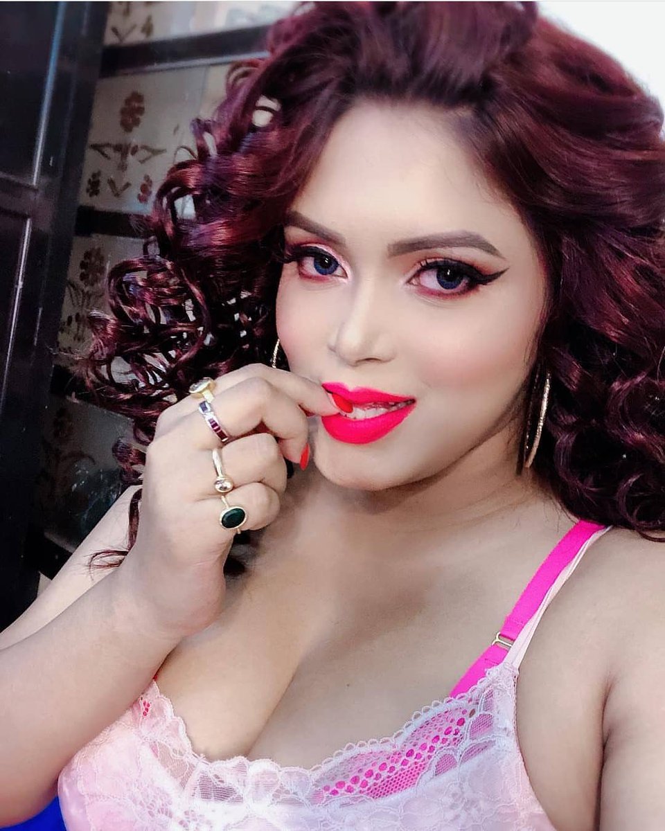gfsharedesi's tweet photo. hot desi mall
retweet for more https://t.co/H8EurBBx0I
