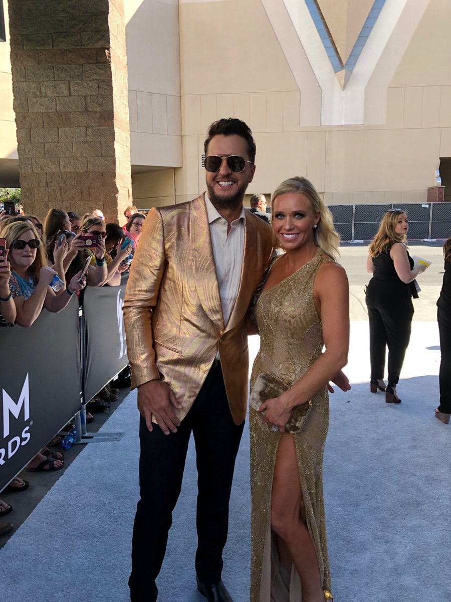Luke Bryan tweet media