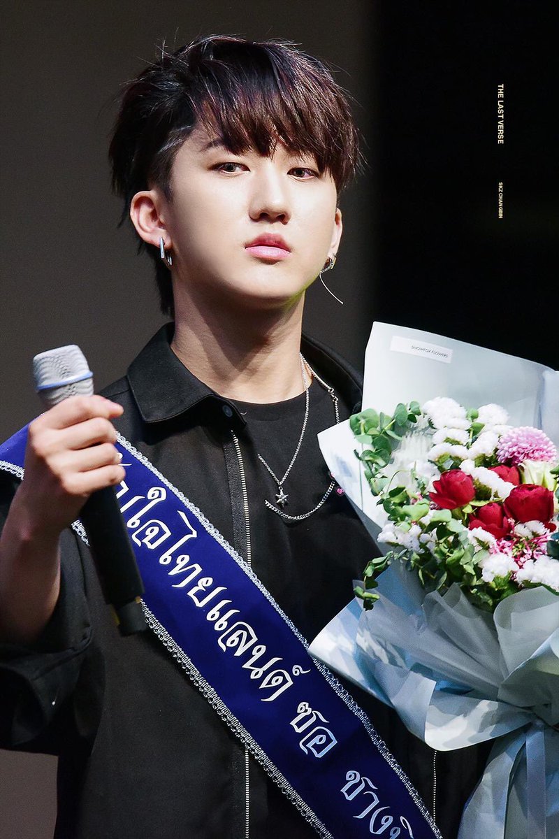 jisung0d's tweet photo. quisiera que existieran palabras para expresar lo que me haces sentir, es tan raro y tan confuso todo  ¿por qué lo haces changbin? ¿cuál es tu intención? https://t.co/9Qq9HPGUyx