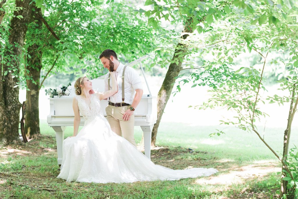 Rachel &amp; Jake’s Intimate Woodland Wedding ~ June 9, 2018 dlvr.it/R2Ml11