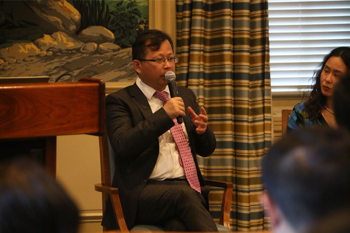 Usechain founder Prof.Cao <a href="/huiningcao/">Huining Cao</a> spoke at the <a href="/Yale/">Yale University</a> Fintech Forum 2019 
😊