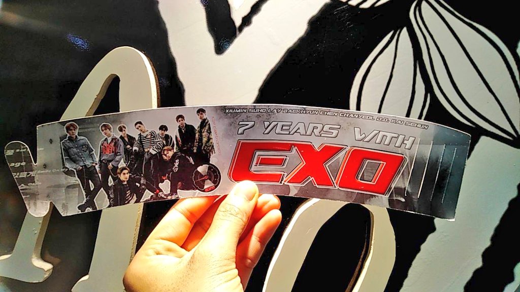 AcocoA100's tweet photo. สวยม๊าก!! โปรเจค #7YearswithEXO เริ่มแจกวันนี้แล้วที่อะโกโก้ขอนแก่นนะคะ อย่าลืมถ่ายรูปใส่ #7ogetherWithEXO #7YProjectForEXO กันด้วยน้า💖 #AcocoaUpdate  @aremint_DY https://t.co/EjrO91Ix4j