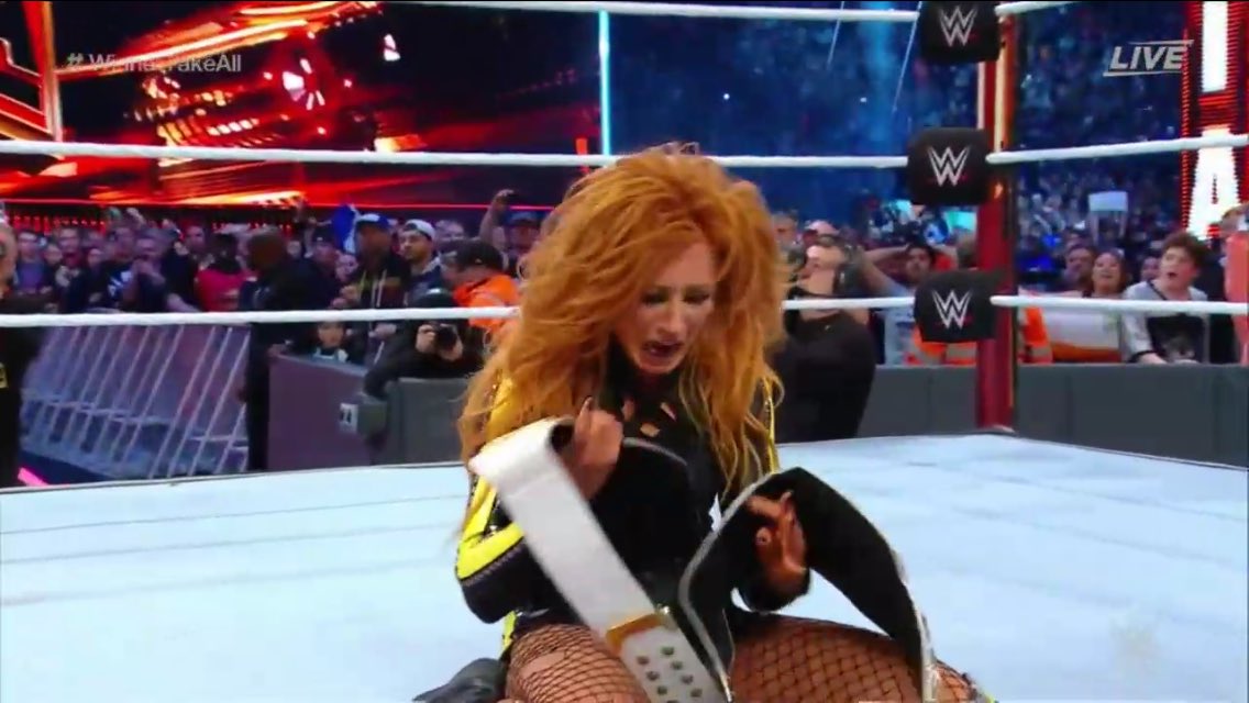 SilmarilNiky's tweet photo. Im soooo fucking happy!!!!!! My girl just wonnnnn!!!!! 😭😭😭😭😭😭😭😭😭😭 #BeckyLynch #TheMan #WresteMania35 #WrestleMania https://t.co/LHmpS2LAbx